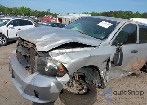 2017 Ram 1500 Express 4X2 5'7 Box z USA, uszkodzony, nr VIN 1C6RR6KT0HS855246